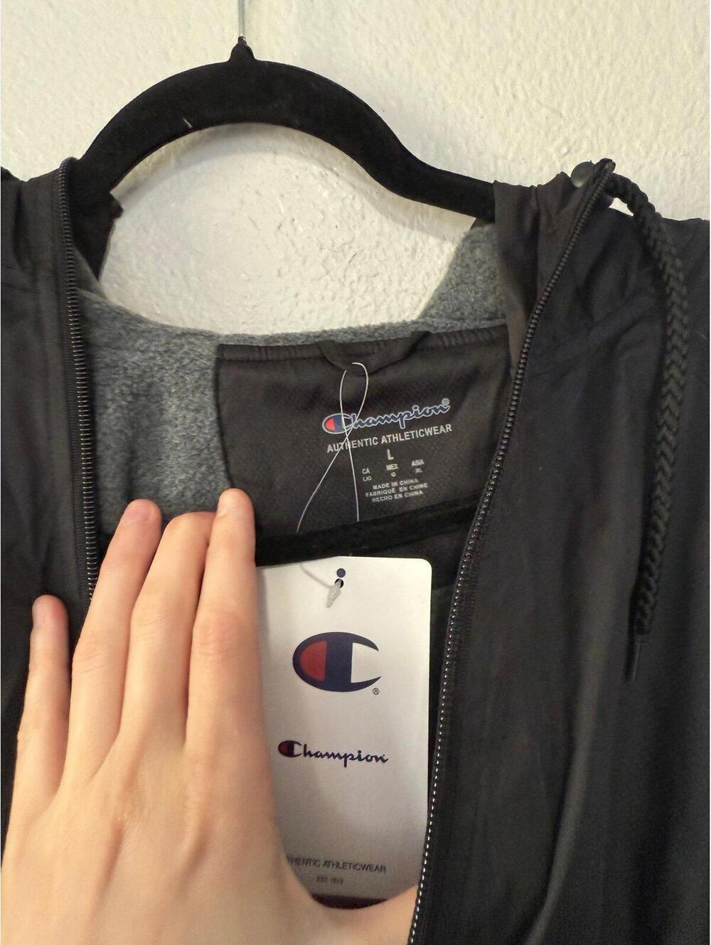 Champion men’s fleece lined thick windbreaker size large NWT - Picture 3 of 3